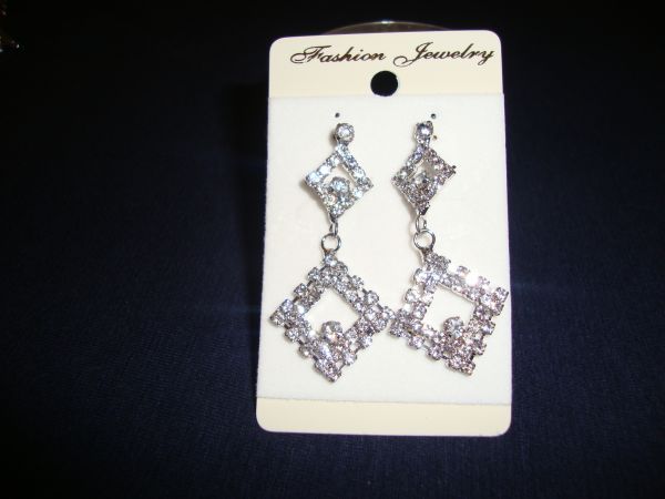 Brinco de Strass.
